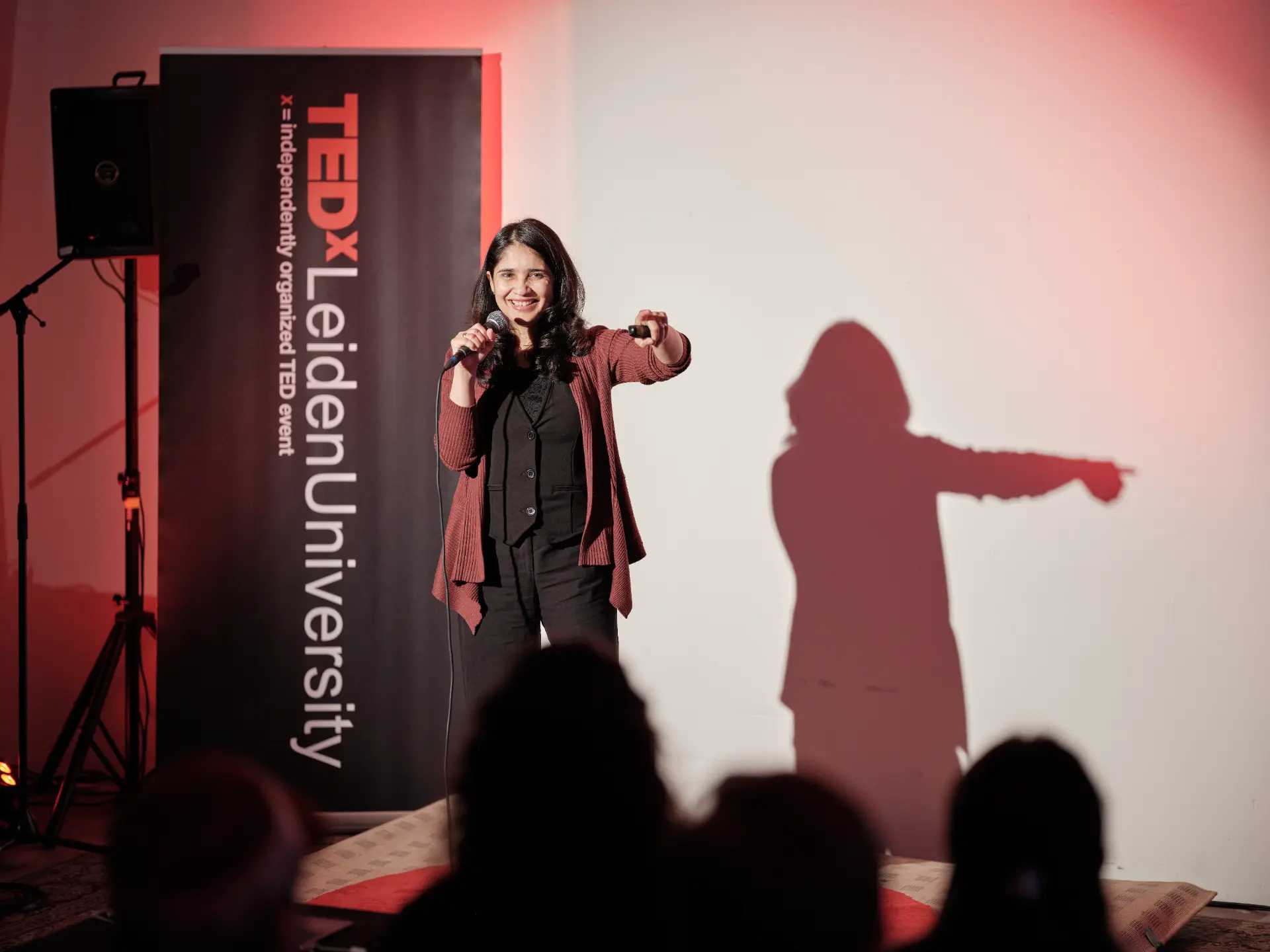 Neha Lagoo Ratnakar speaking at TEDx Leiden